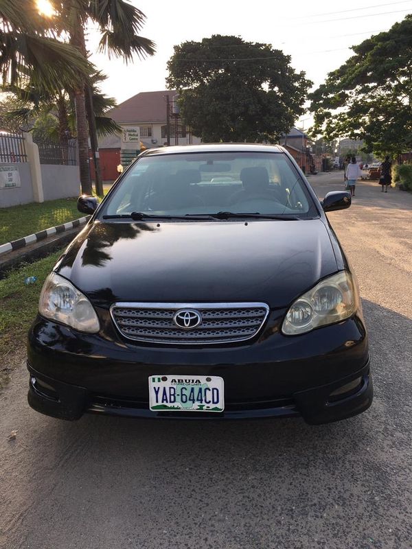 Main image of 2005 Toyota Corolla SE